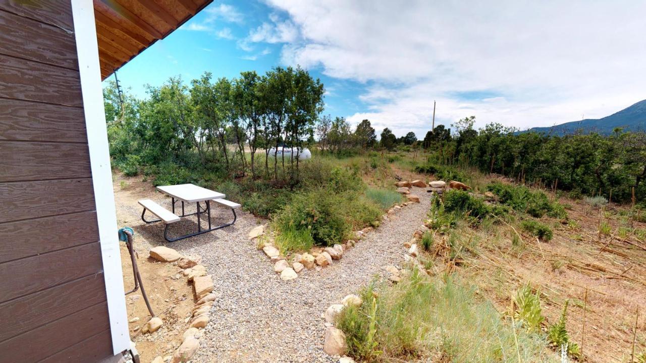 Ranch Mountain Cabin, Stunning! Campfire, Hiking Holiday home Monticello