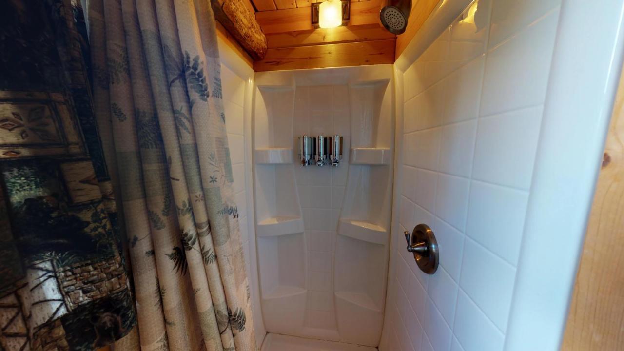 Holiday home Ranch Mountain Cabin, Stunning! Campfire, Hiking